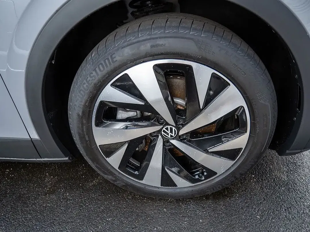 Volkswagen ID.4 Pro Performance - Thumbnail 6