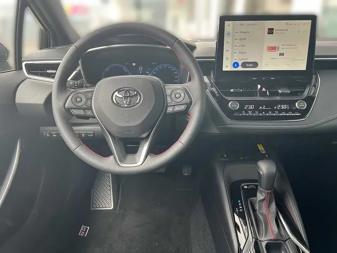 Toyota Corolla Hybrid GR Sport - Thumbnail 9
