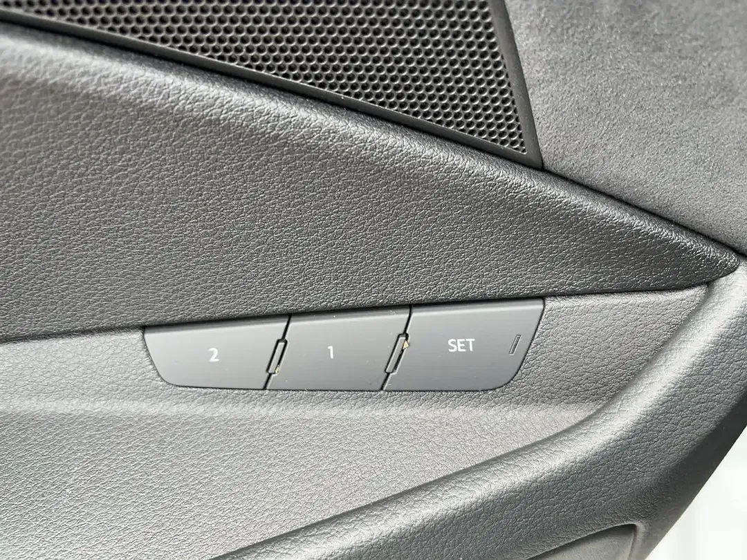 Audi Q8 50 e-tron Sportback advanced - Thumbnail 10