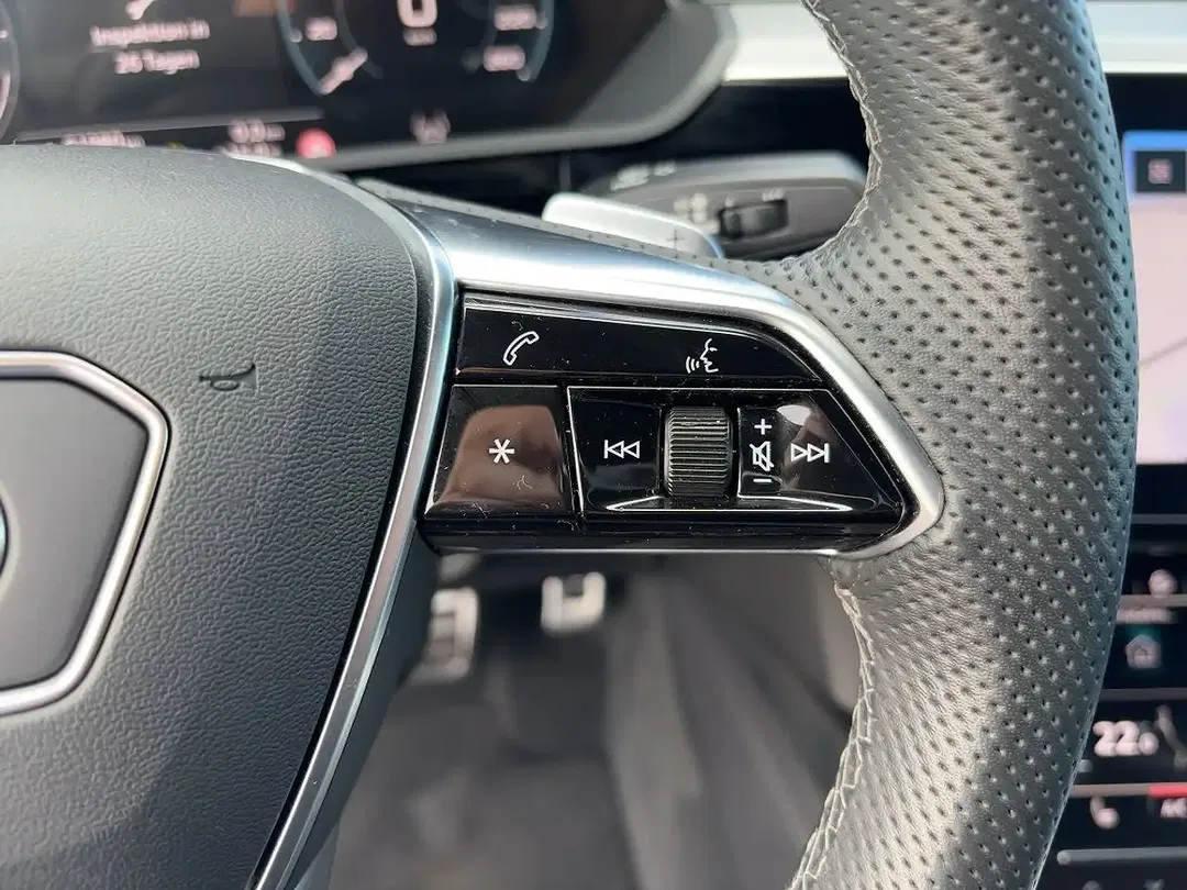 Audi Q8 50 e-tron Sportback advanced - foto 14
