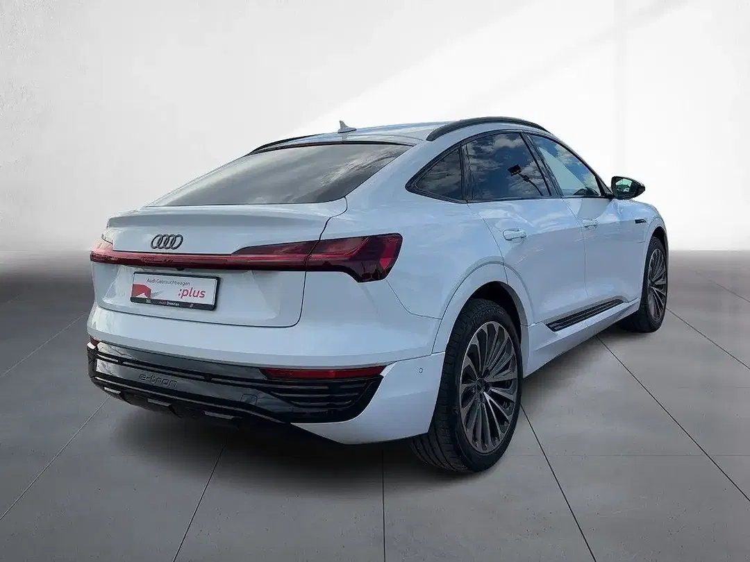 Audi Q8 50 e-tron Sportback advanced - Thumbnail 3
