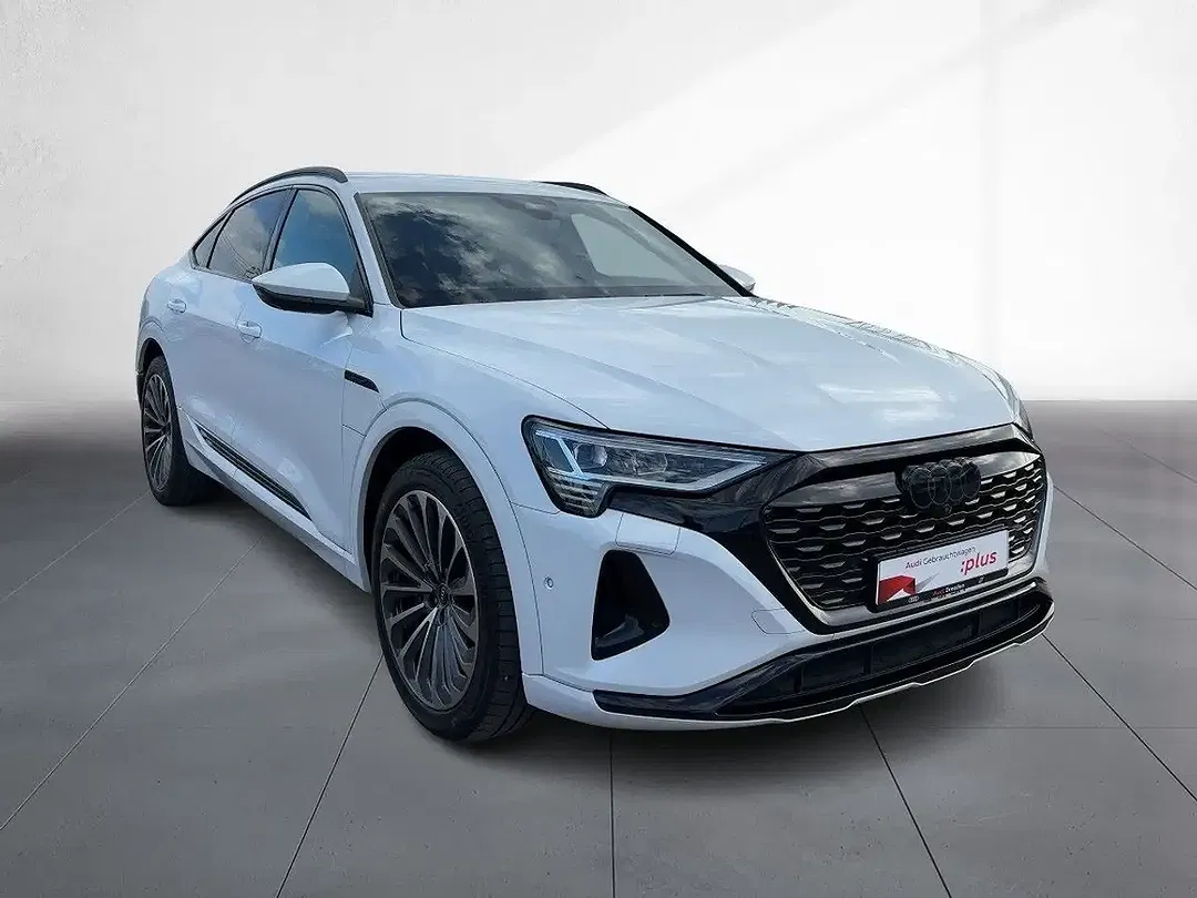 Audi Q8 50 e-tron Sportback advanced - Thumbnail 4