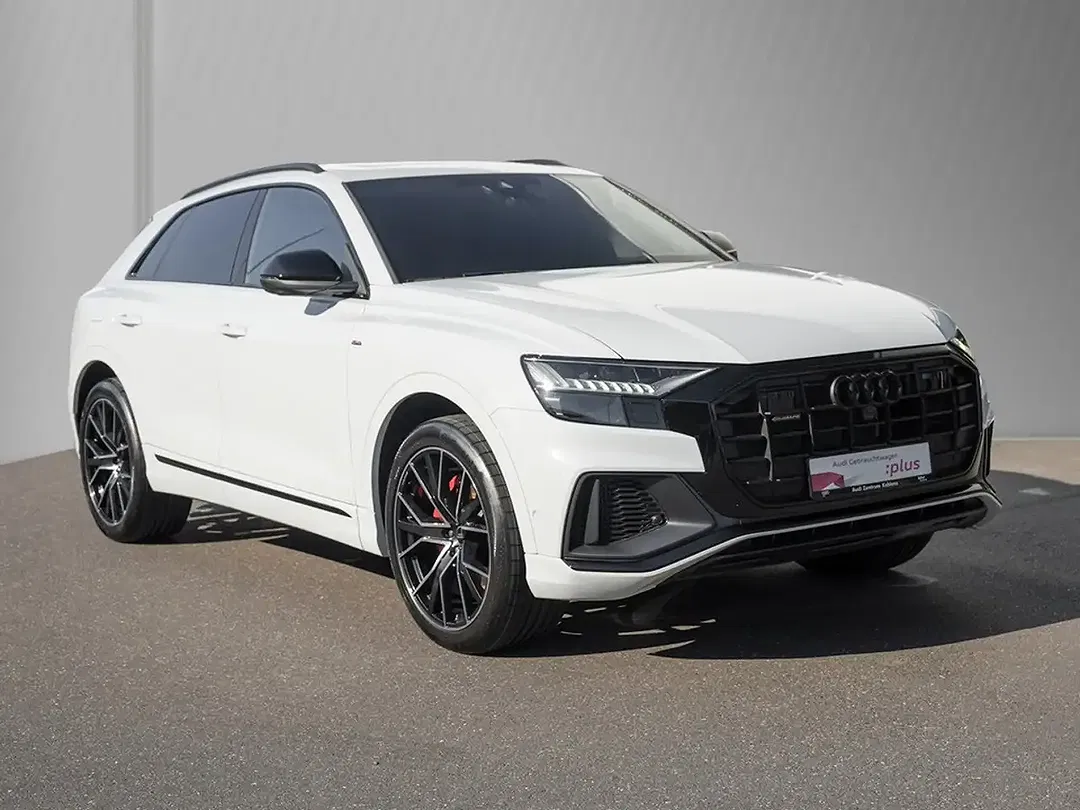 Audi Q8 55 TFSI Matrix LED S line - foto 1