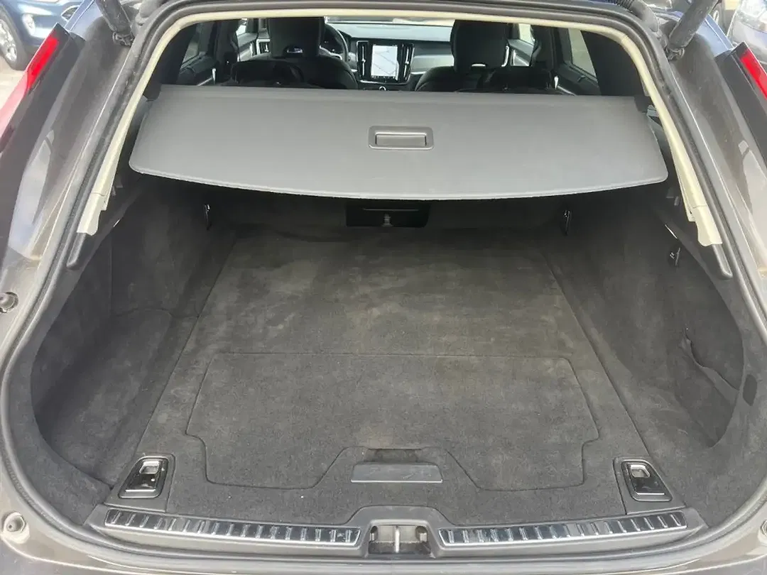 Volvo V90 T8 PHEV Hybrid AWD Plus Bright - Thumbnail 13