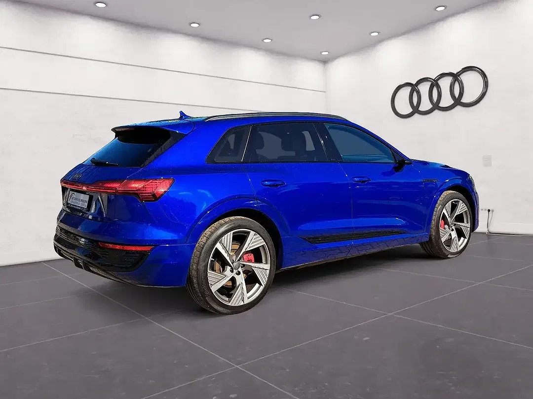Audi Q8 e-tron 55 quattro S line - Thumbnail 9