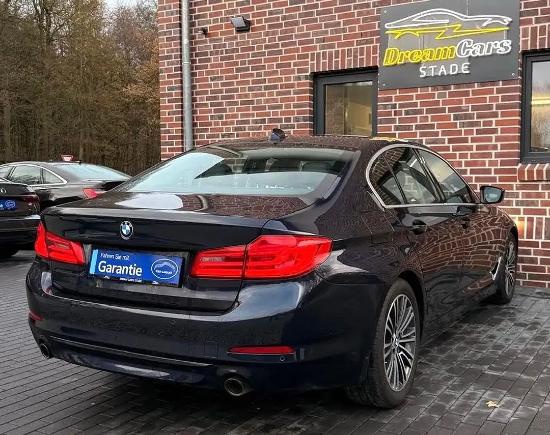 BMW 520 M Sport - Thumbnail 2