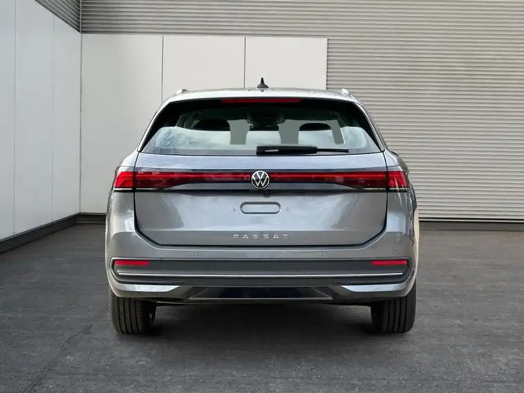 Volkswagen Passat DSG Business - Thumbnail 3