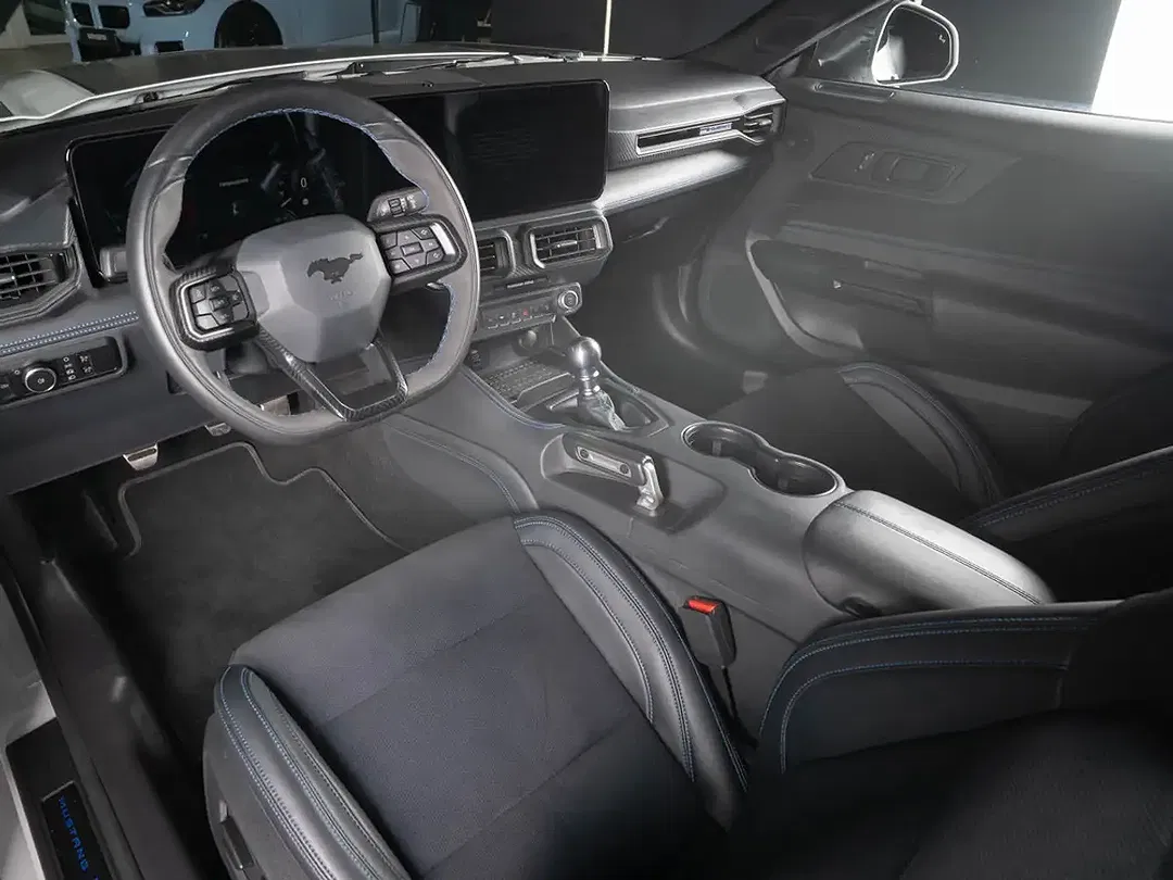 Ford Mustang 5.0 - Thumbnail 10