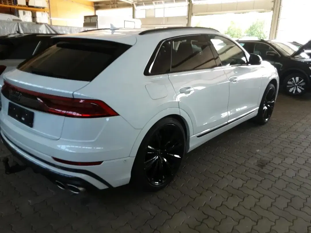 Audi SQ8 TFSI competition plus - Thumbnail 5