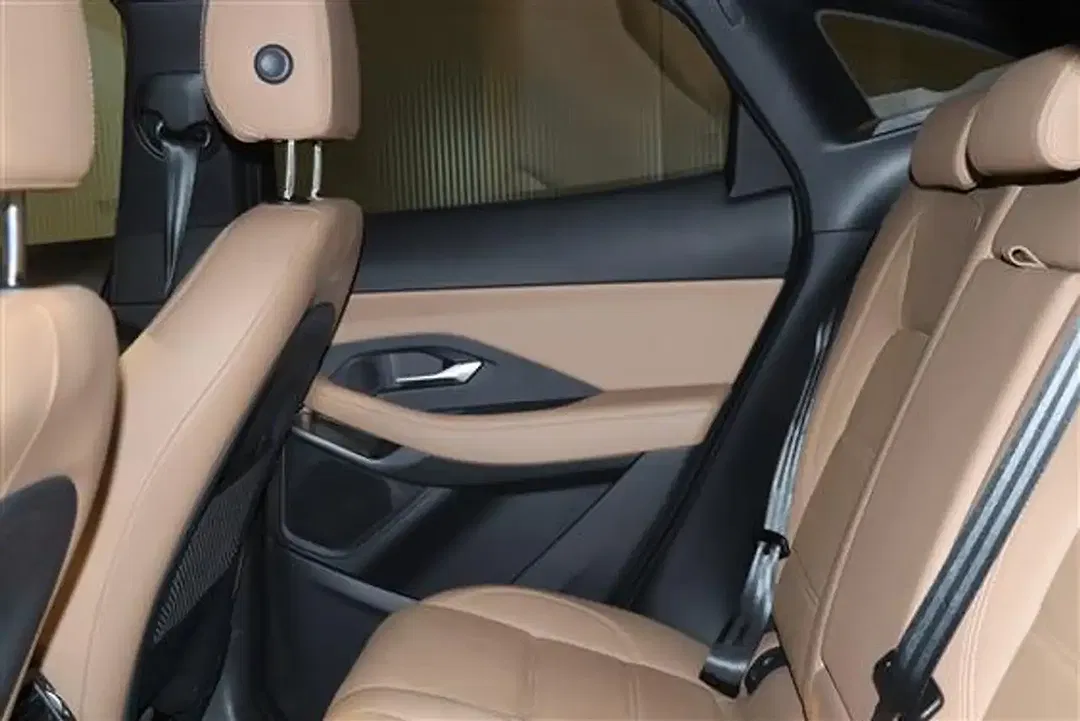 Jaguar E-Pace S - Thumbnail 7