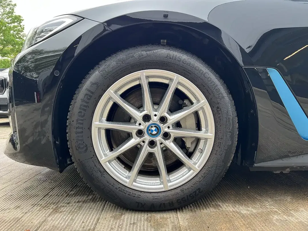 BMW i4 eDrive - foto 2