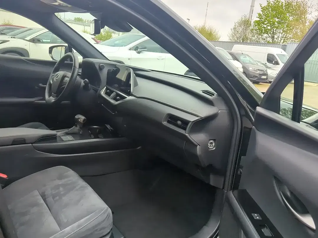 Lexus UX 250h Style Edition - Thumbnail 14