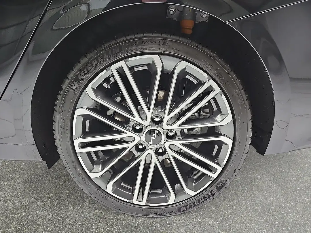 Kia Ceed SW / cee'd SW 1.5 T-GDI DCT GT-Line - Thumbnail 6