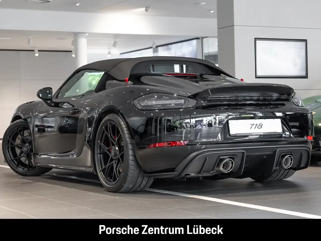 Porsche 718 Spyder RS Sport Chrono - Thumbnail 3