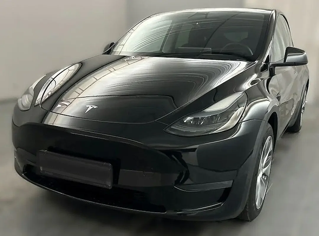 Tesla Model Y AWD Dual Motor Long Range - Afbeelding 1