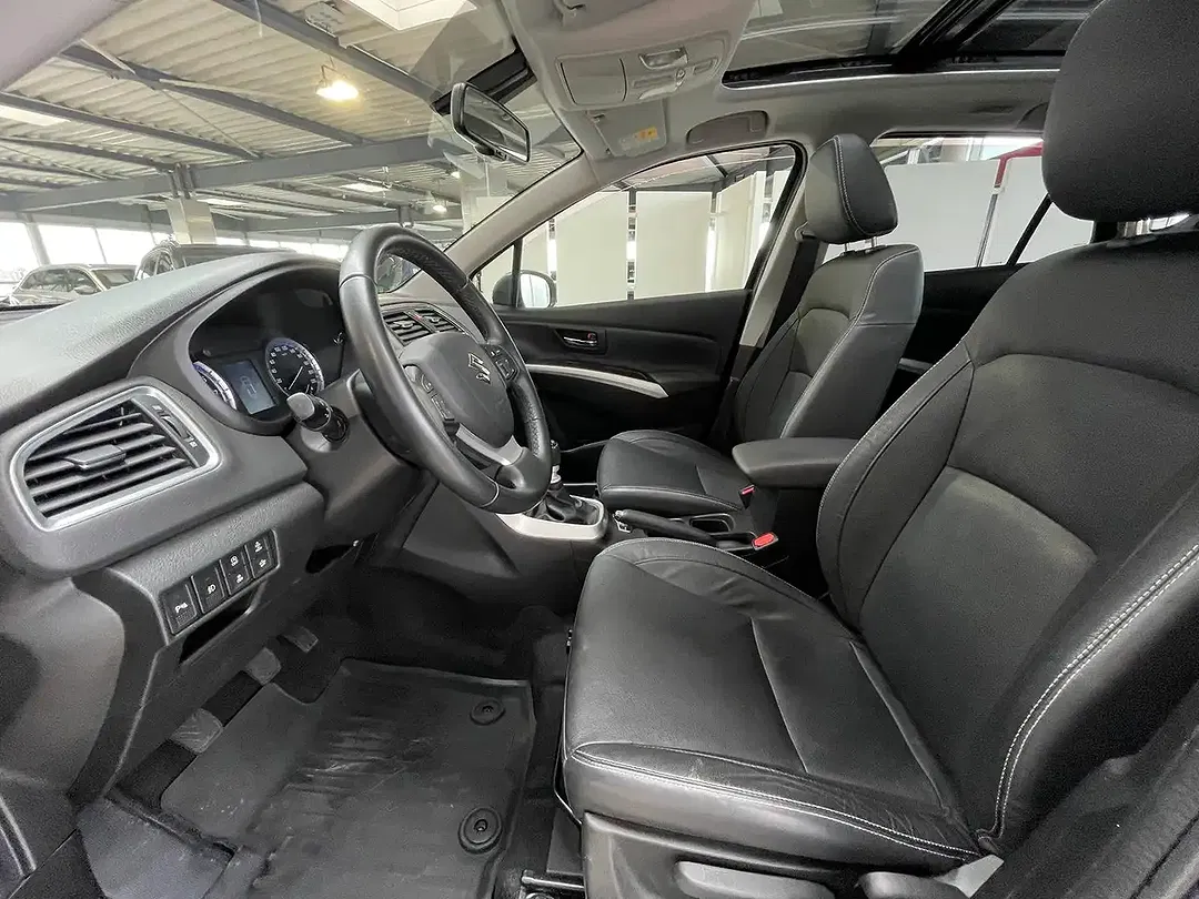 Suzuki SX4 S-Cross AllGrip Comfort+ - Thumbnail 9