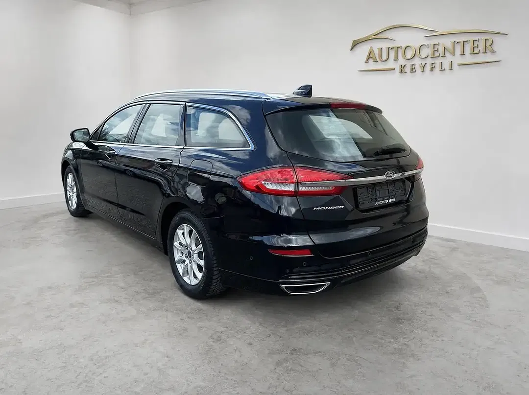 Ford Mondeo AUT Titanium - Thumbnail 4