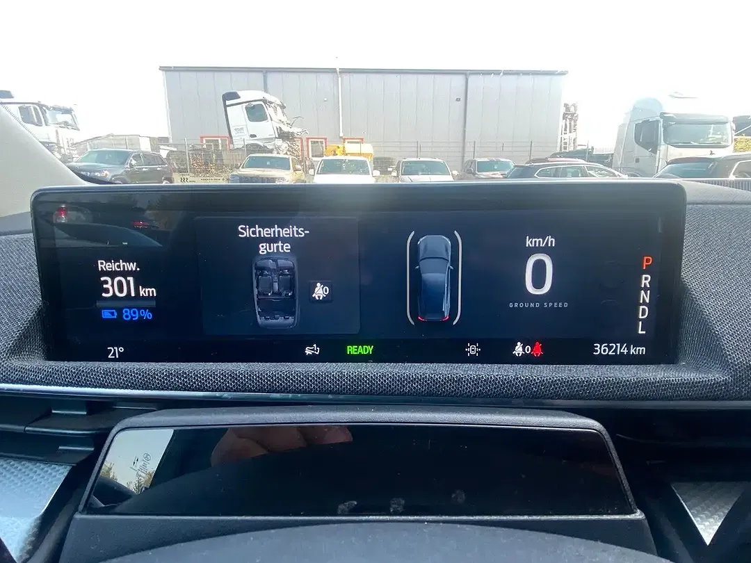 Ford Mustang Mach-E - Thumbnail 11