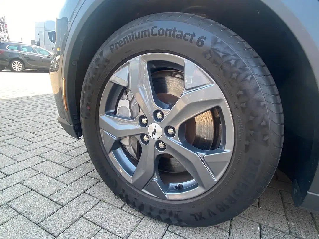 Ford Mustang Mach-E - Thumbnail 8