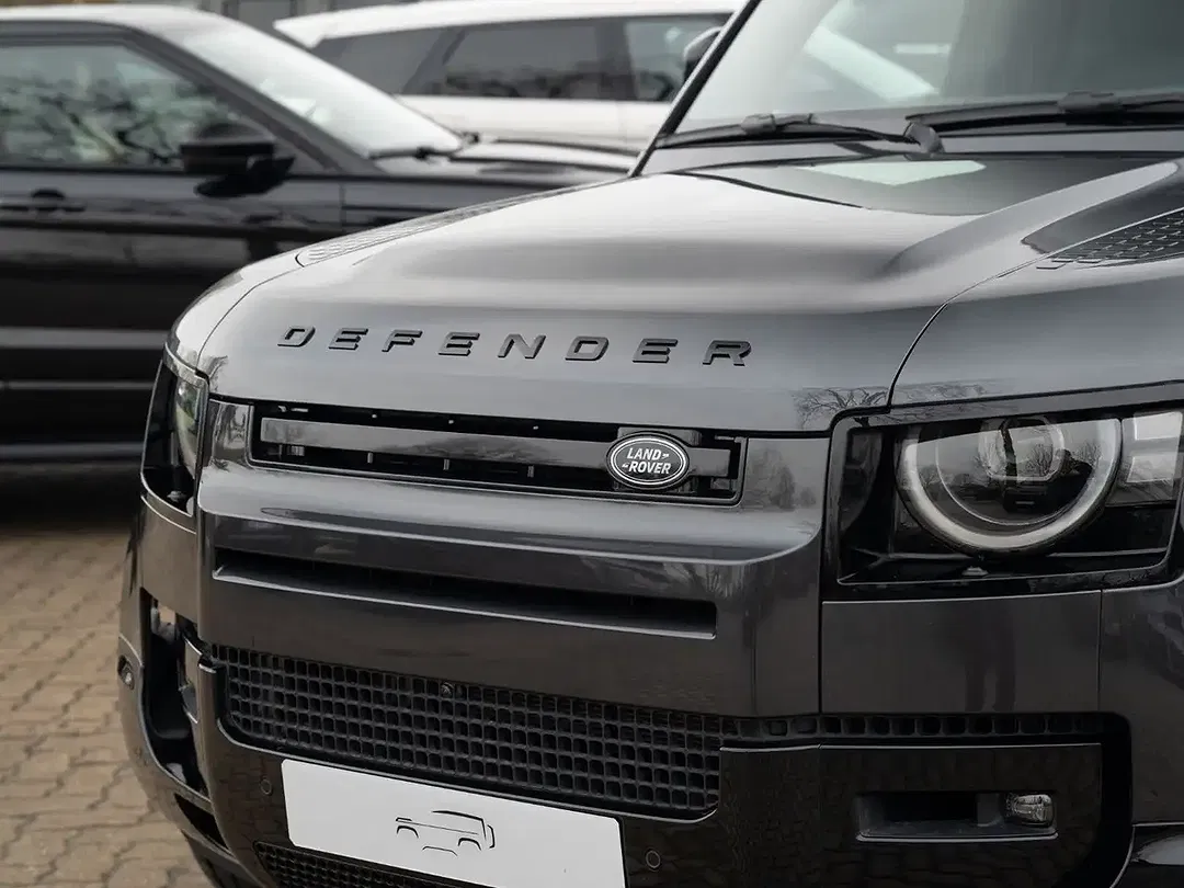 Land Rover Defender D350 110 X-Dynamic HSE - Thumbnail 11