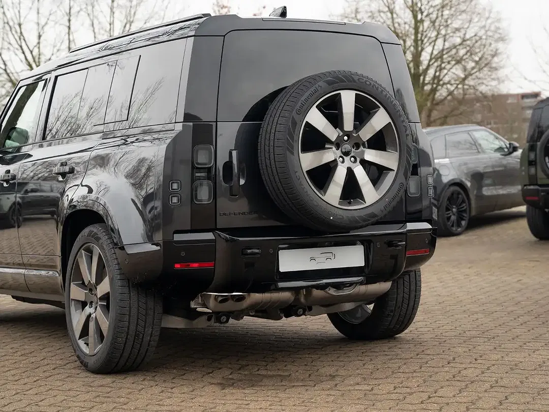 Land Rover Defender D350 110 X-Dynamic HSE - Thumbnail 12