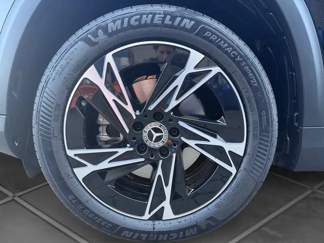 Mercedes-Benz GLB 200 Night - Thumbnail 5