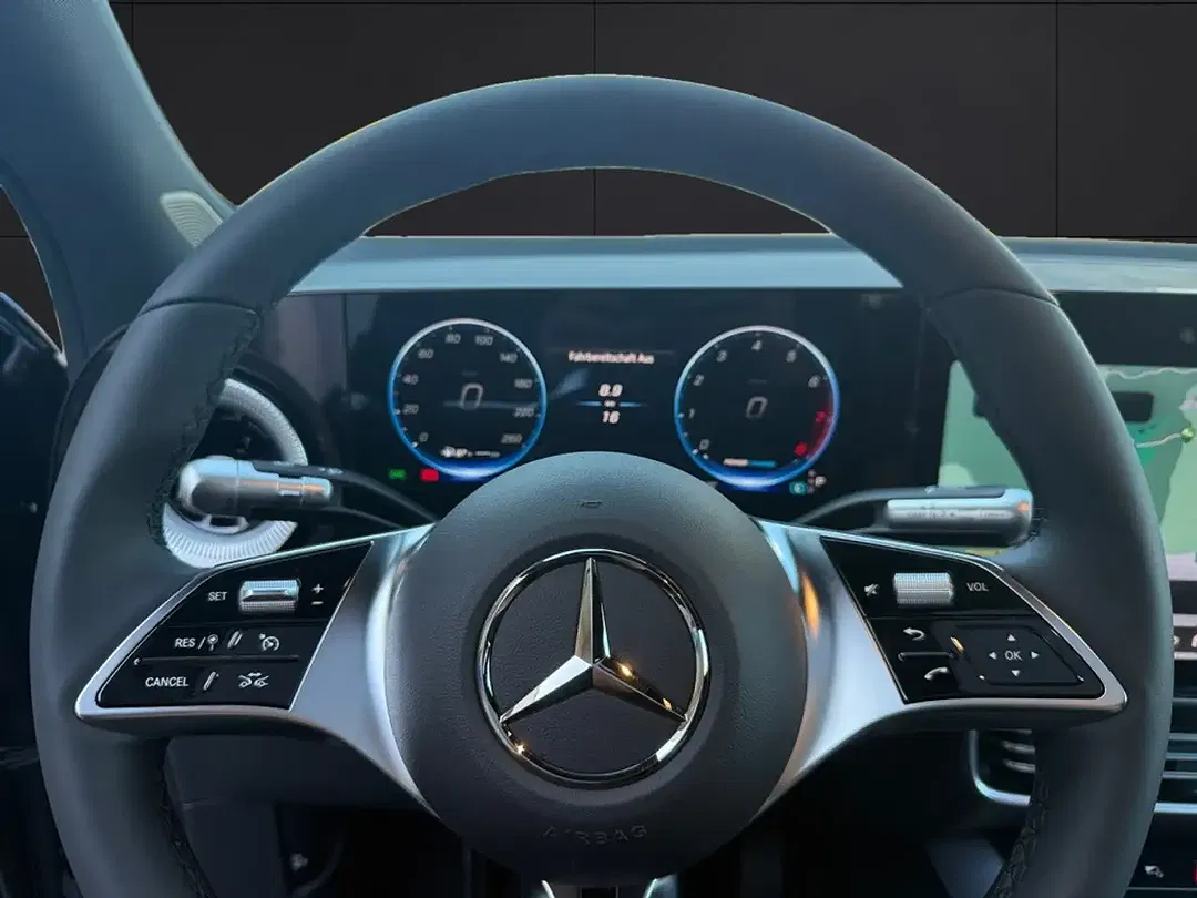 Mercedes-Benz GLB 200 Night - Thumbnail 7