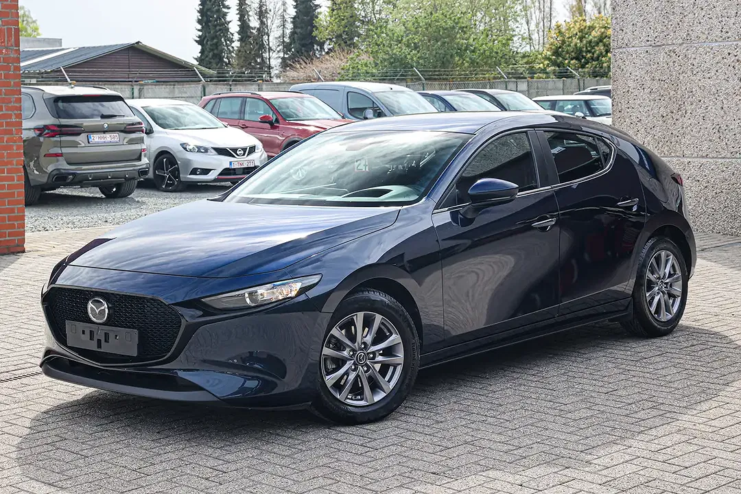 Mazda 3 - foto 1