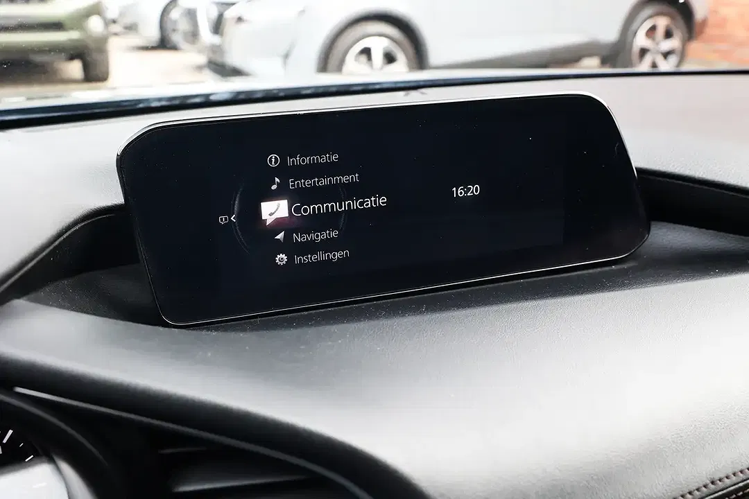 Mazda 3 - Thumbnail 12