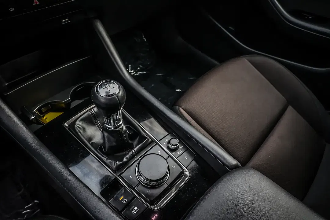 Mazda 3 - Thumbnail 13