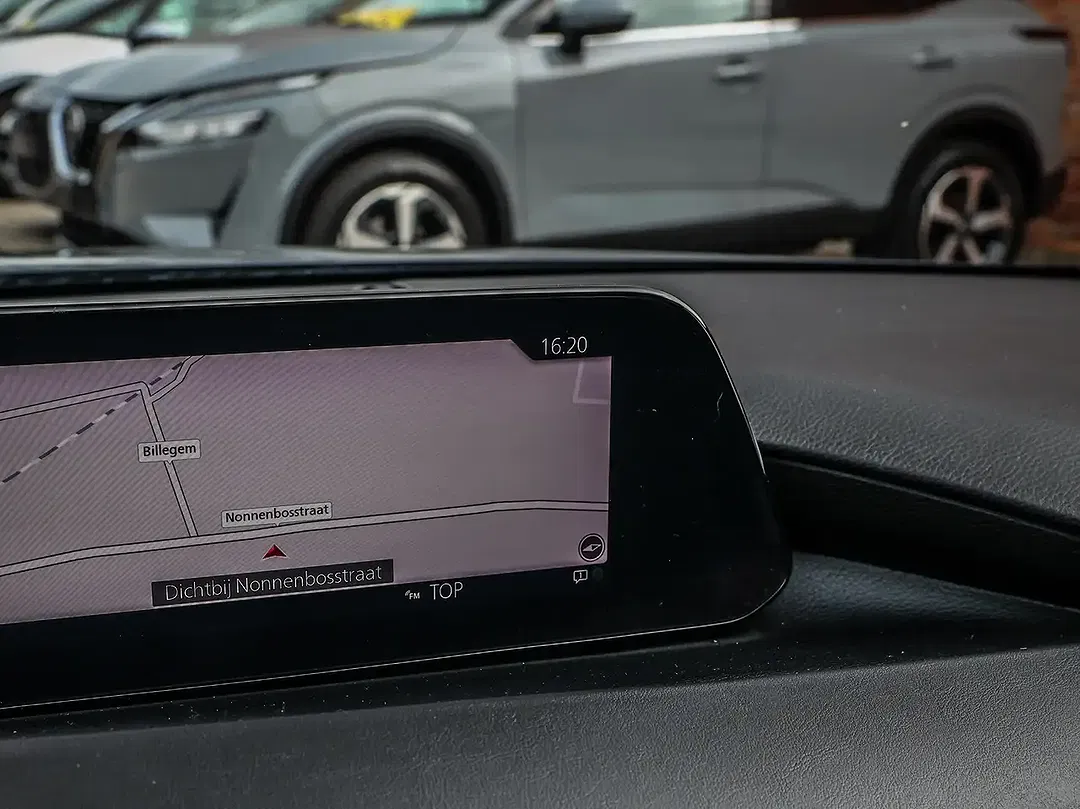 Mazda 3 - Thumbnail 14