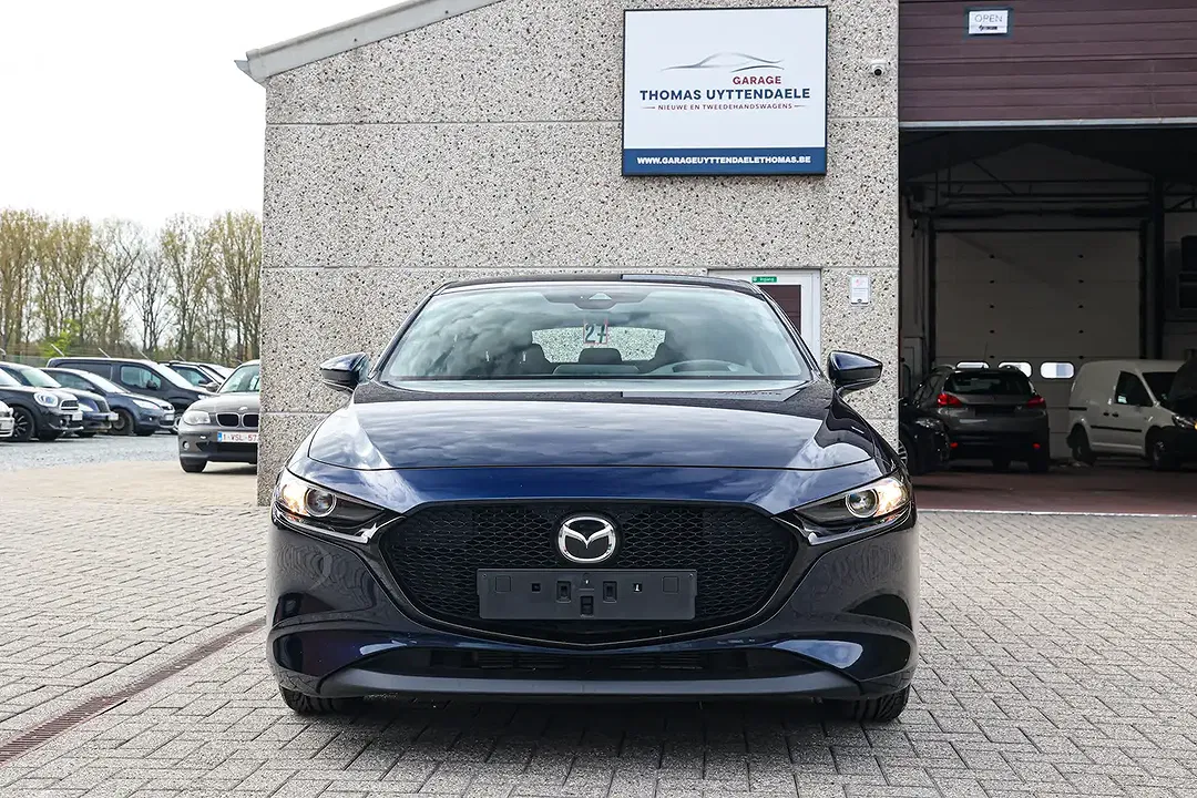 Mazda 3 - foto 2