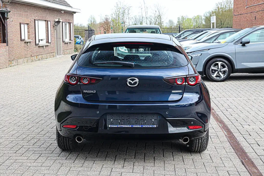 Mazda 3 - Thumbnail 6