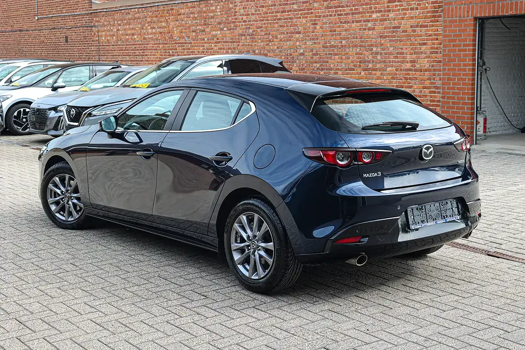 Mazda 3 - Thumbnail 7