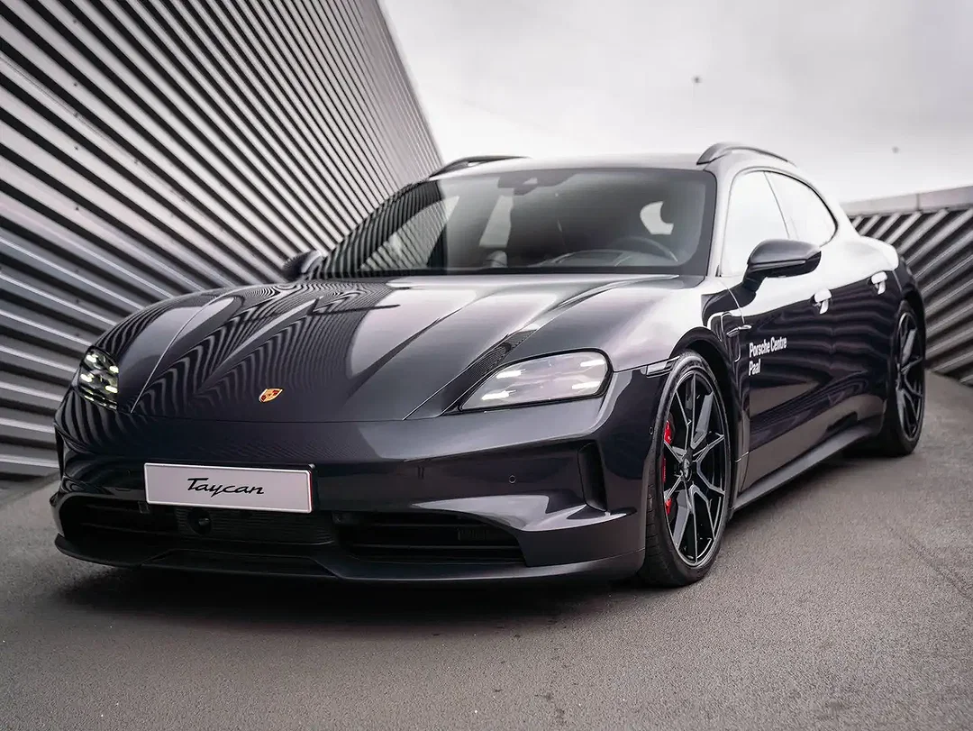 Porsche Taycan Sport Turismo - Afbeelding 1