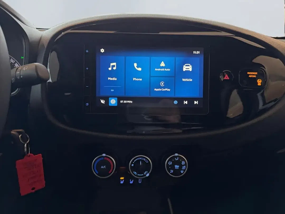 Toyota Aygo X Business Edition - Thumbnail 8
