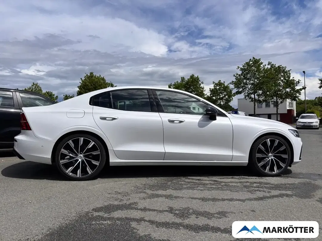 Volvo S60 B4 Plus Dark - Thumbnail 3