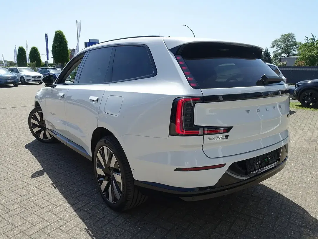Volvo EX90 Twin Motor Plus - Thumbnail 4