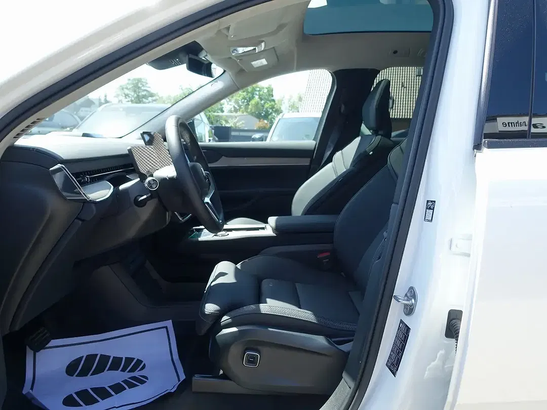 Volvo EX90 Twin Motor Plus - Thumbnail 8