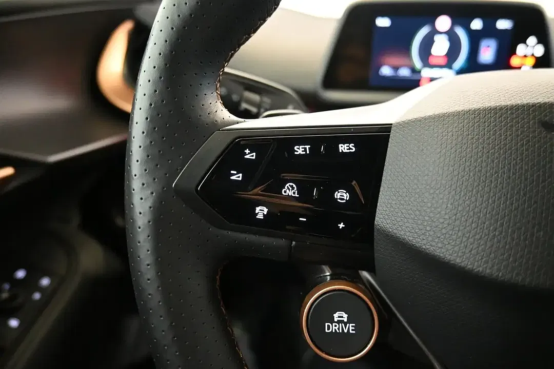 CUPRA Tavascan - Thumbnail 9