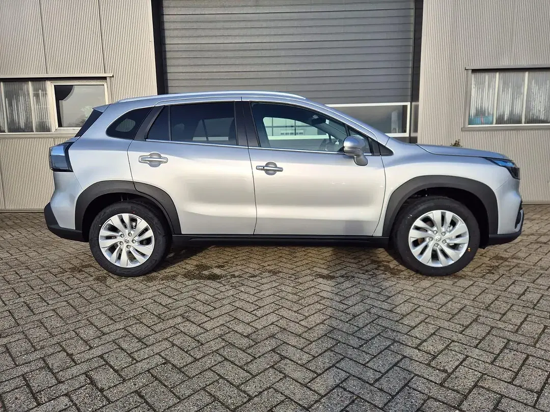 Suzuki S-Cross MHEV 1.4 BOOSTERJET AllGrip 4x4 Comfort - Thumbnail 6