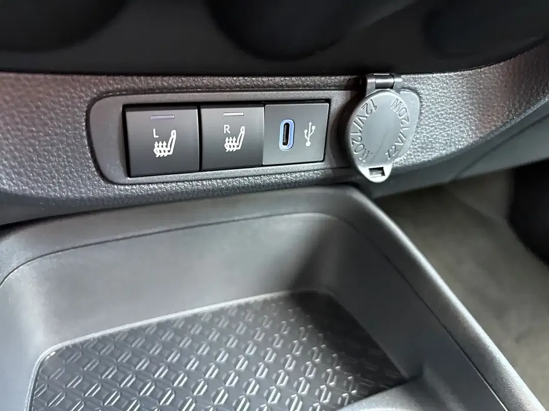 Toyota Aygo Business Edition - Thumbnail 8
