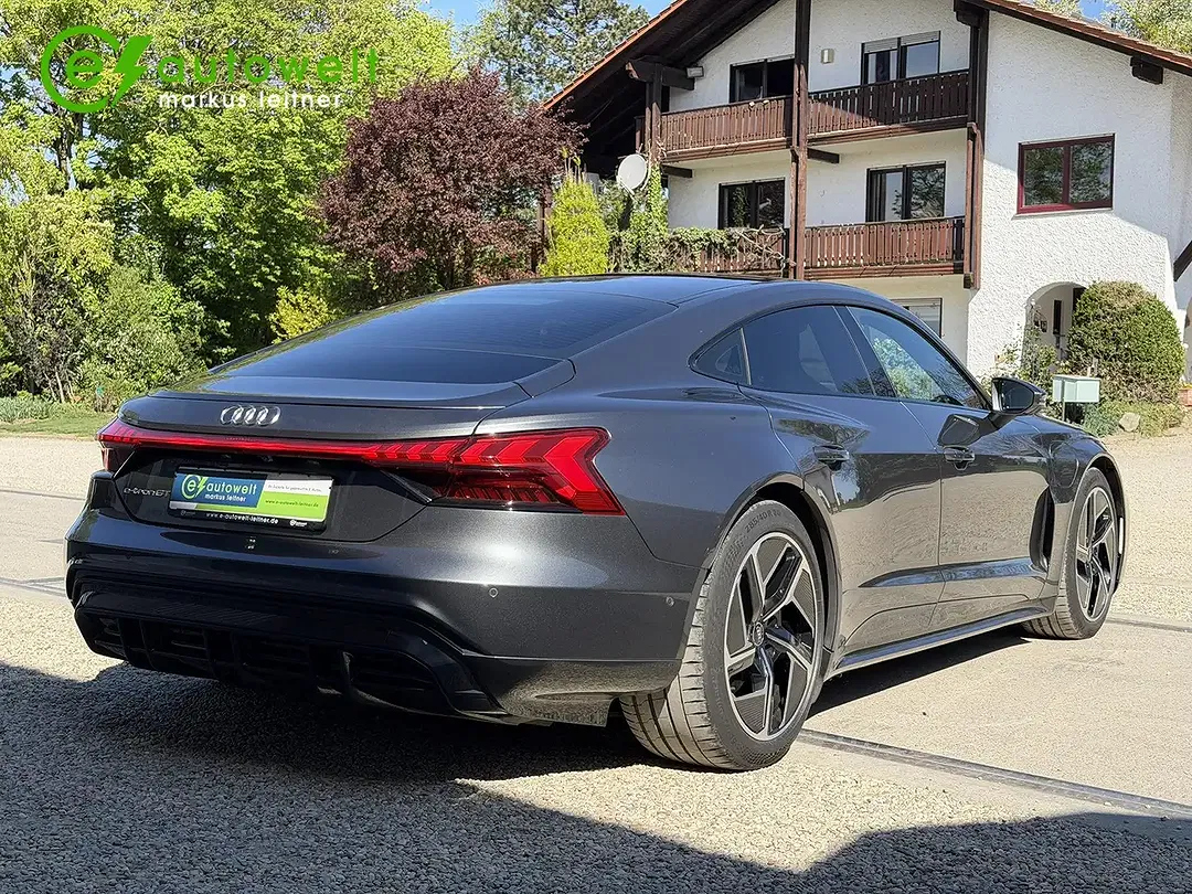 Audi e-tron GT plus - Thumbnail 4