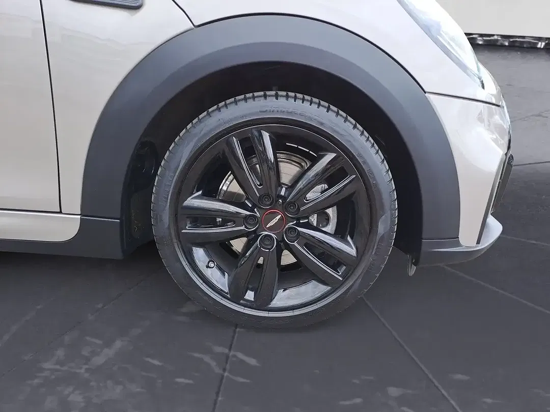 MINI Cooper Cabrio Steptronic JCW Trim - Thumbnail 11