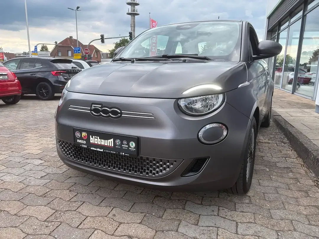 Fiat 500e Icon - Thumbnail 7