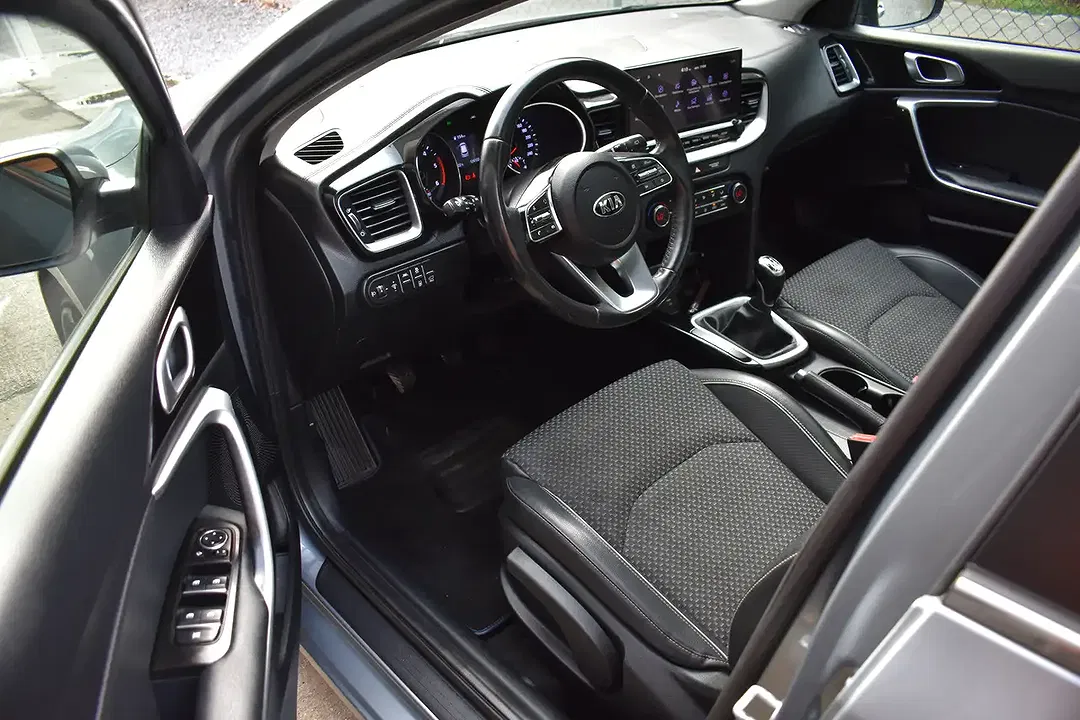 Kia Ceed SW / cee'd SW 1.6 CRDi Edition - Thumbnail 13