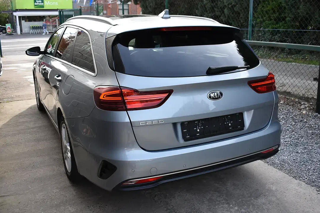 Kia Ceed SW / cee'd SW 1.6 CRDi Edition - Thumbnail 9