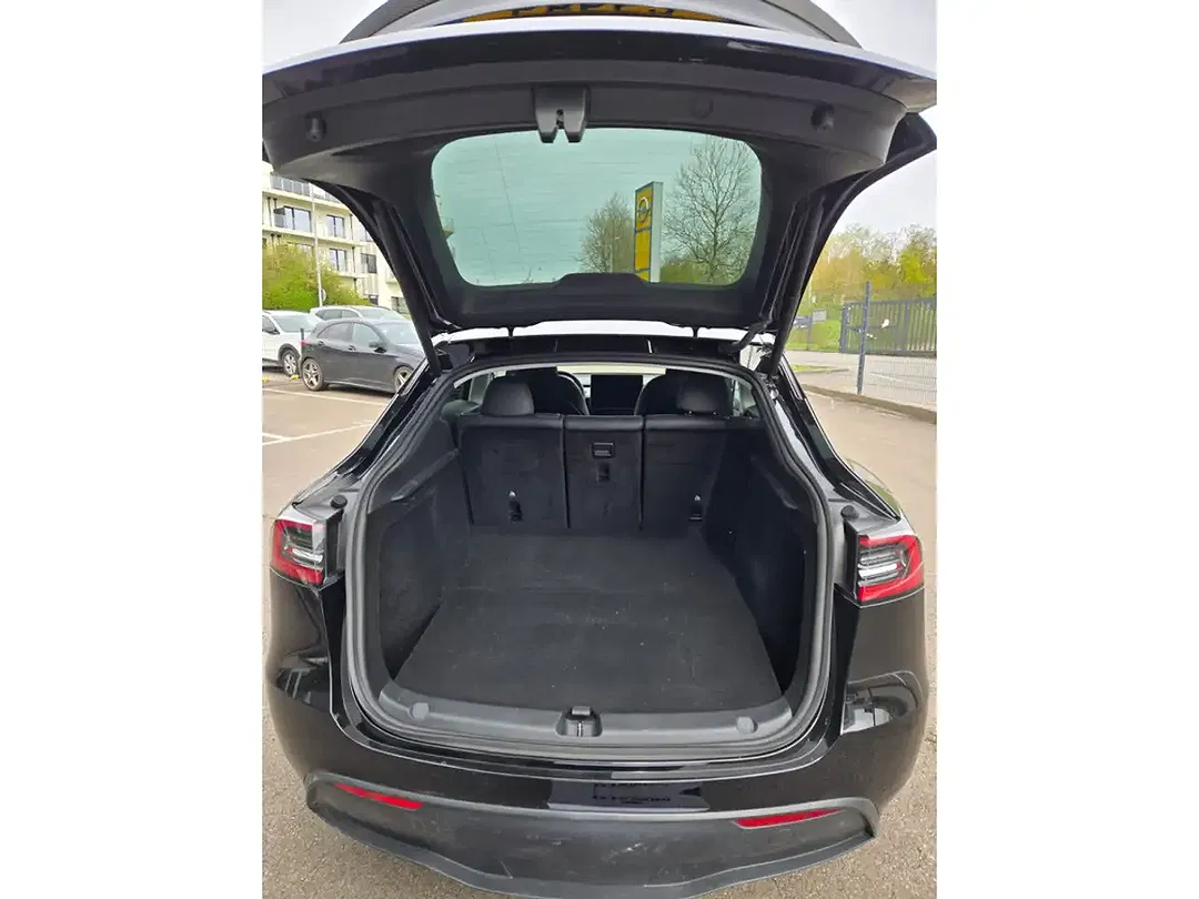 Tesla Model Y AWD Dual Motor Performance - foto 2
