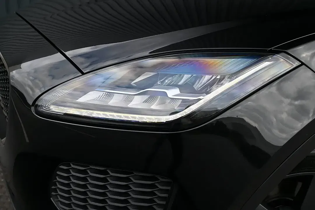 Jaguar E-Pace 2.0 4x4 SE - Thumbnail 10