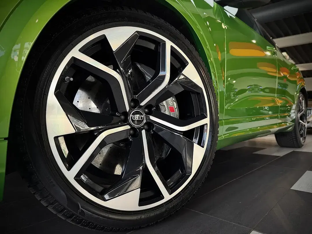 Audi RS Q8 4.0 TFSI - Thumbnail 3